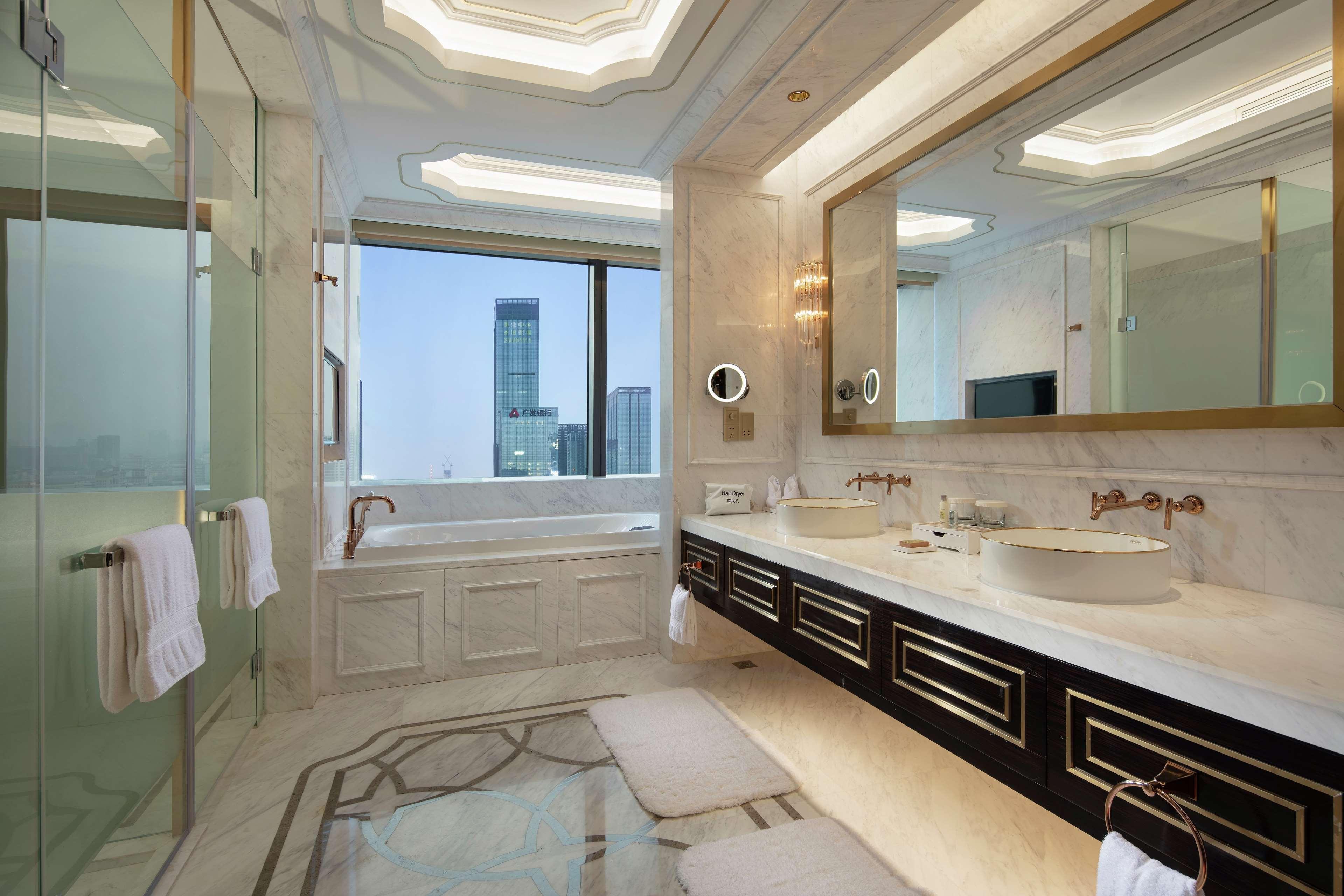 Отель Hilton Шеньян Экстерьер фото