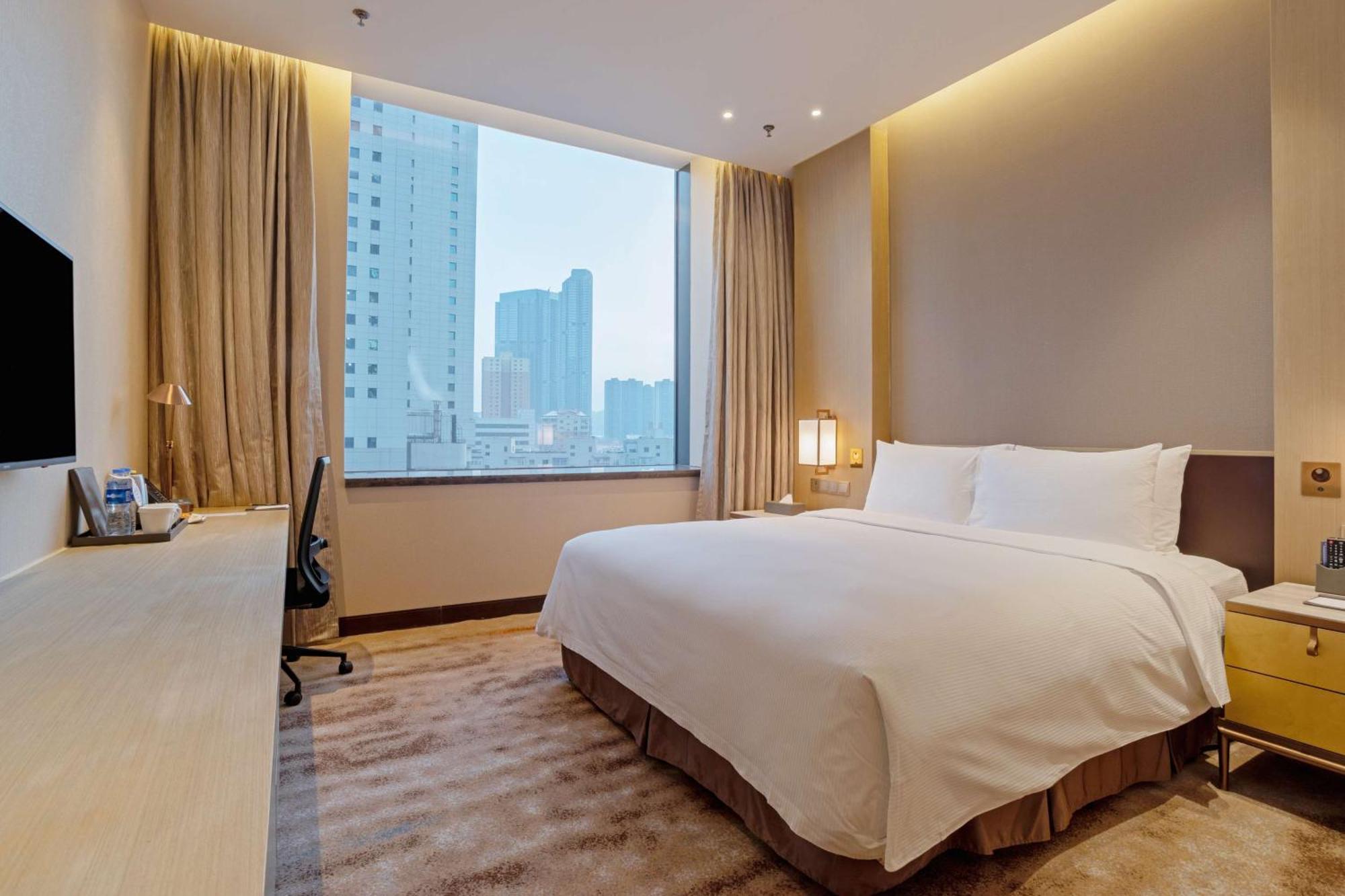 Отель Hilton Шеньян Экстерьер фото