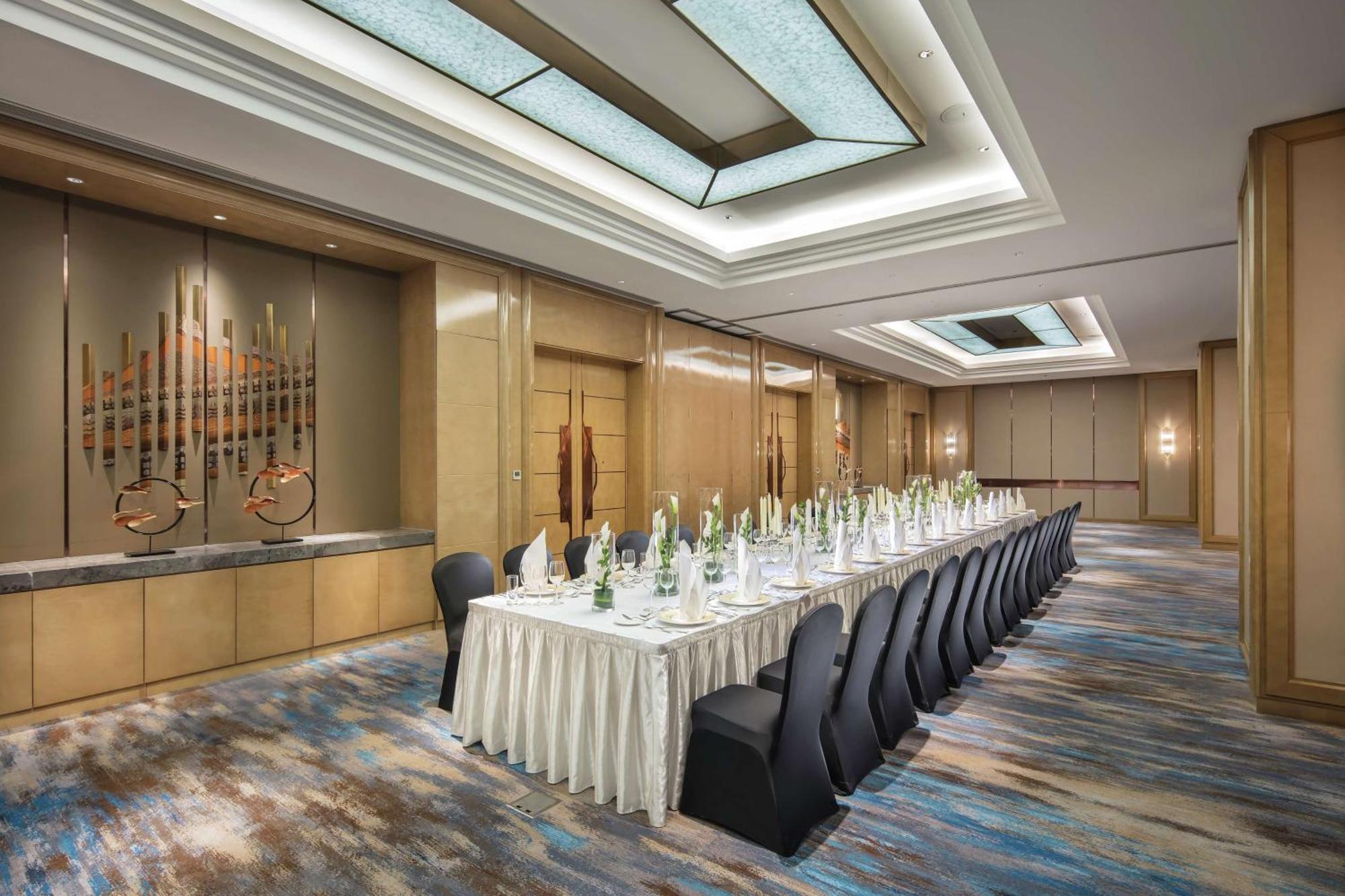 Отель Hilton Шеньян Экстерьер фото